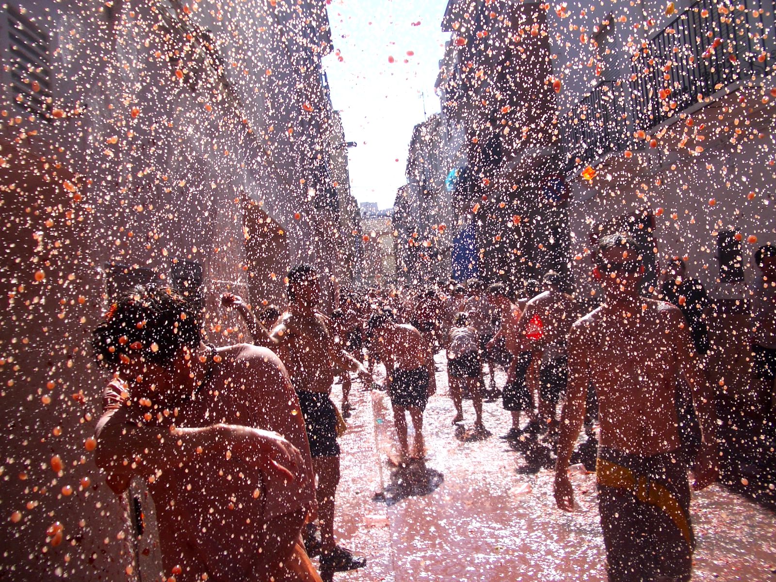 The “La Tomatina” Festival – Tomatoes, tomatoes and more tomatoes