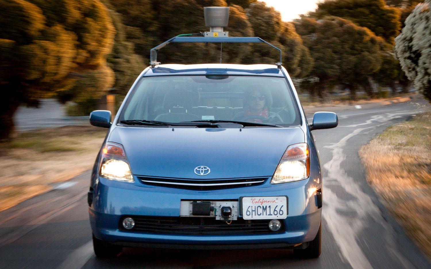 Toyota to launch autonomous driving system by the middle of the decade